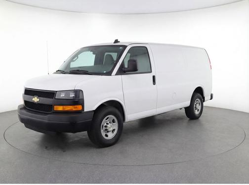 Summit White 2025 Chevrolet Express 3500 RWD 3500 Extended Wheelbase LT