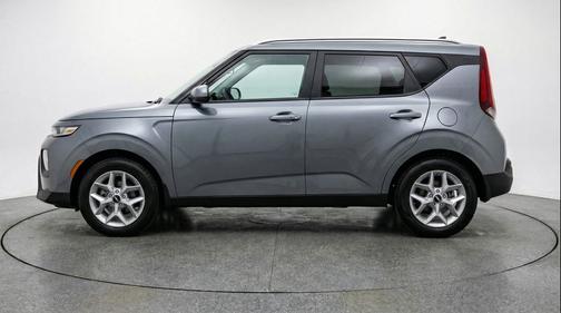 Gravity Gray 2025 Kia Soul LX