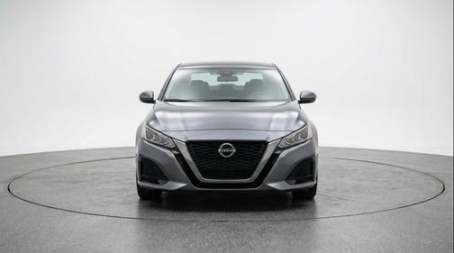 Gun Metallic 2025 Nissan Altima SV FWD