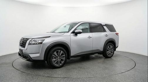 Brilliant Silver Metallic 2025 Nissan Pathfinder SV FWD
