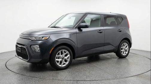 Gravity Gray 2025 Kia Soul LX