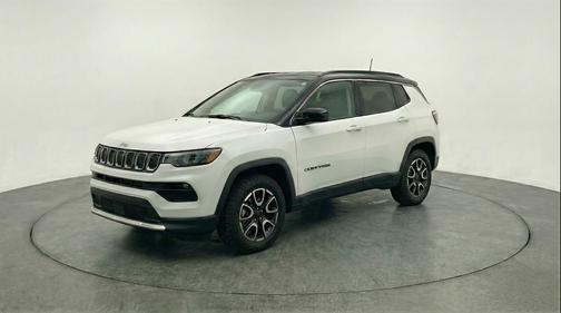 Bright White Clearcoat 2025 Jeep Compass Trailhawk