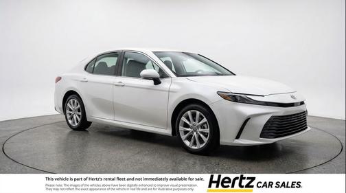 Ice Cap 2025 Toyota Camry LE