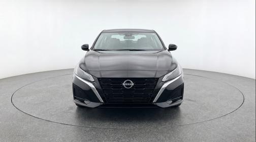 Super Black 2025 Nissan Altima SV FWD