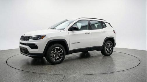 2025 Jeep Compass Trailhawk