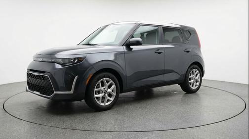 Gravity Gray 2025 Kia Soul LX