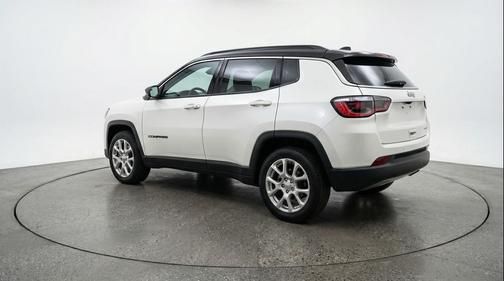 Bright White Clearcoat 2025 Jeep Compass Limited