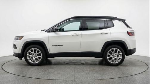 Bright White Clearcoat 2025 Jeep Compass Limited