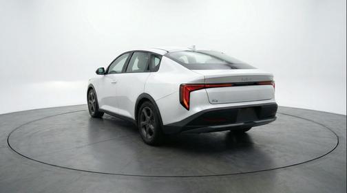 Snow White Pearl 2025 Kia K4 LXS