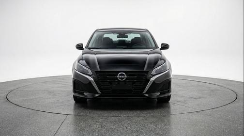 Super Black 2025 Nissan Altima SV FWD