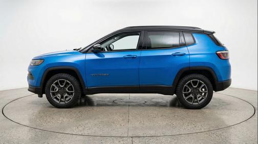 Hydro Blue Pearlcoat 2025 Jeep Compass Trailhawk