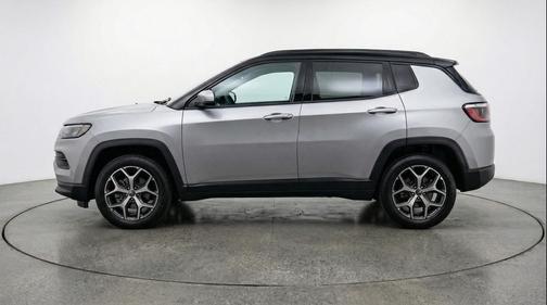 Silver Zynith Metallic Clearcoat 2025 Jeep Compass Limited