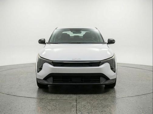 Snow White Pearl 2025 Kia K4 LXS
