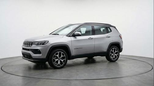 Silver Zynith Metallic Clearcoat 2025 Jeep Compass Limited