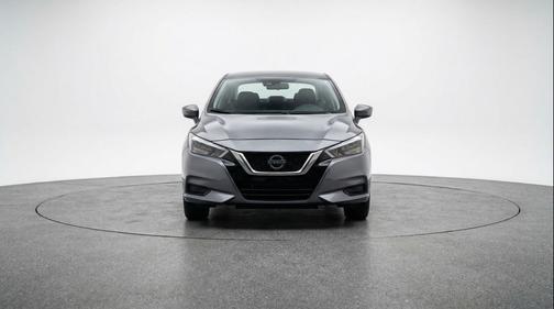 Gun Metallic 2025 Nissan Versa 1.6 SV