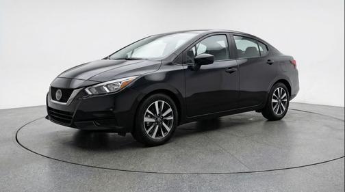 Super Black 2025 Nissan Versa 1.6 SV