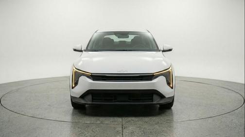 Snow White Pearl 2025 Kia K4 LXS