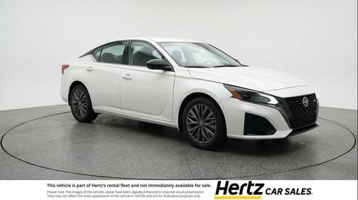 Glacier White 2025 Nissan Altima SV FWD