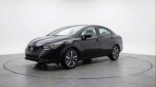 Super Black 2025 Nissan Versa 1.6 SV