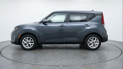 Gravity Gray 2025 Kia Soul LX