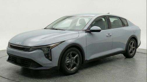 Morning Haze 2025 Kia K4 LXS