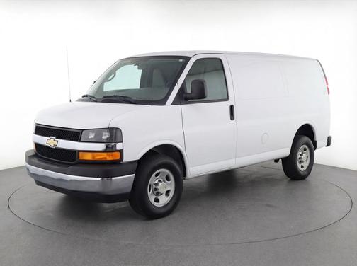Summit White 2025 Chevrolet Express 3500 RWD 3500 Extended Wheelbase LT