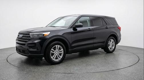 Agate Black Metallic 2024 Ford Explorer XLT