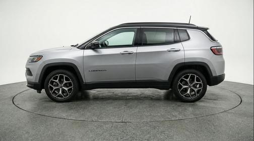 Silver Zynith Metallic Clearcoat 2025 Jeep Compass Limited