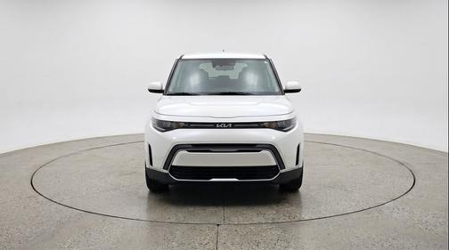 Snow White Pearl 2025 Kia Soul LX