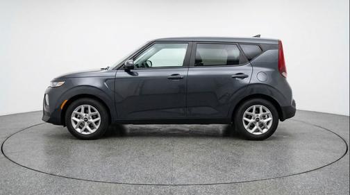 Gravity Gray 2025 Kia Soul LX