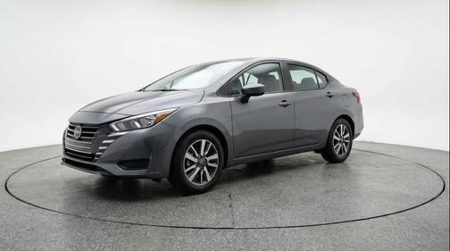 Gun Metallic 2025 Nissan Versa 1.6 SV