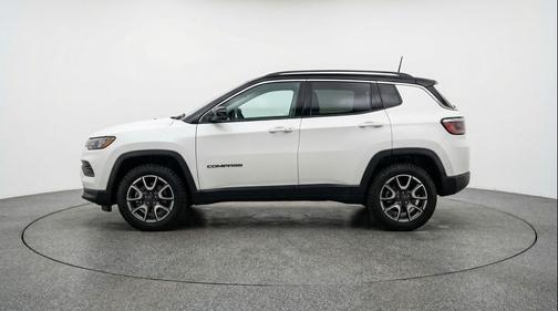 Bright White Clearcoat 2025 Jeep Compass Trailhawk