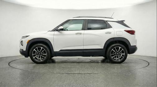 Summit White 2025 Chevrolet Trailblazer LT