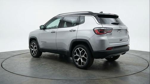 Silver Zynith Metallic Clearcoat 2025 Jeep Compass Limited