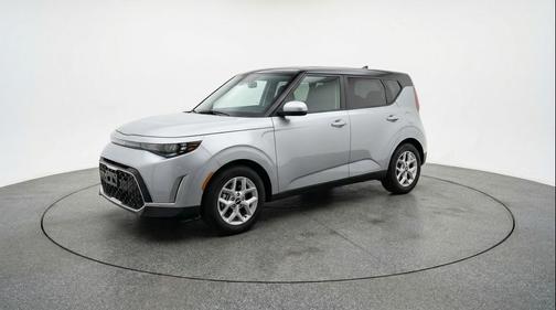 Steel Gray 2025 Kia Soul LX