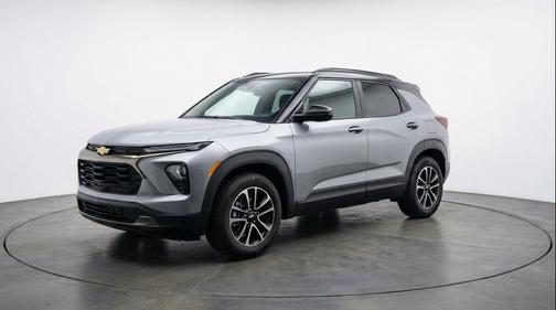 Sterling Gray Metallic 2025 Chevrolet Trailblazer LT