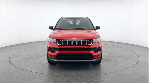Red Hot Pearlcoat 2025 Jeep Compass Limited