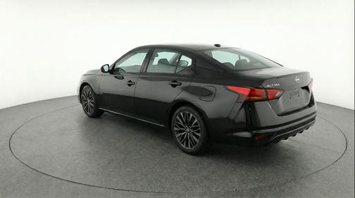 Super Black 2025 Nissan Altima SV FWD