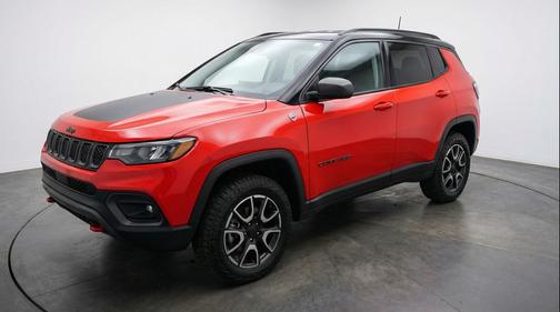 Red Hot Pearlcoat 2025 Jeep Compass Trailhawk