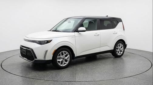Snow White Pearl 2025 Kia Soul LX