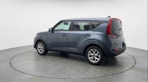 Gravity Gray 2025 Kia Soul LX