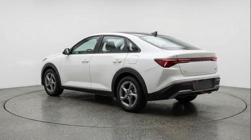 Snow White Pearl 2025 Kia K4 LXS