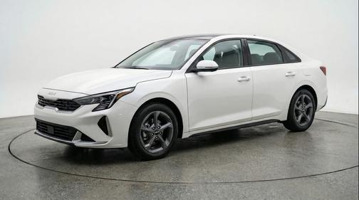 Snow White Pearl 2025 Kia K4 LXS