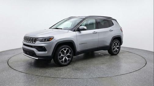 Silver Zynith Metallic Clearcoat 2025 Jeep Compass Limited