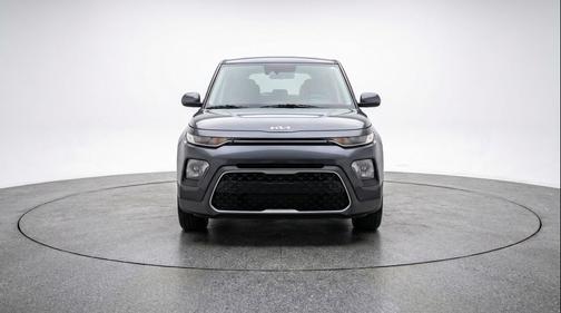 Gravity Gray 2025 Kia Soul LX
