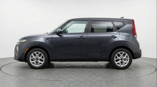 Gravity Gray 2025 Kia Soul LX