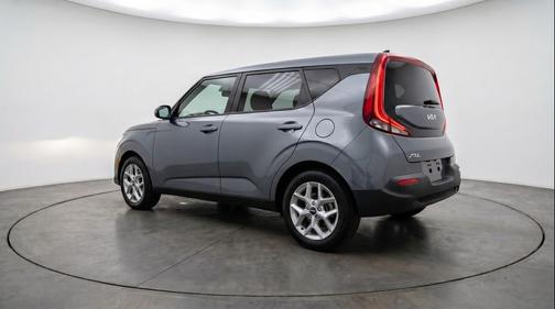 Gravity Gray 2025 Kia Soul LX