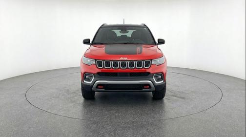 Red Hot Pearlcoat 2025 Jeep Compass Trailhawk