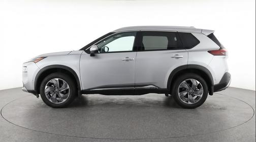 Brilliant Silver Metallic 2025 Nissan Rogue SV