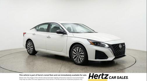Glacier White 2025 Nissan Altima SV FWD